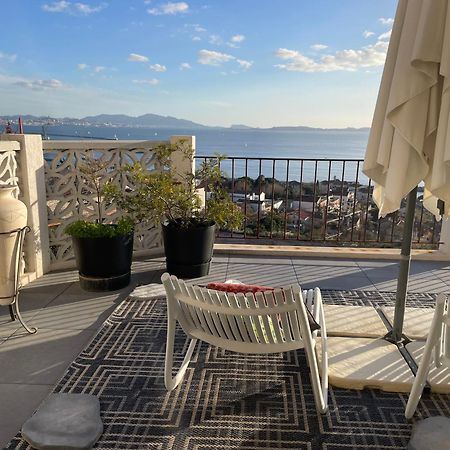 Superbe Terrasse Avec Vue Panoramique Sur La Mer マルセイユ エクステリア 写真