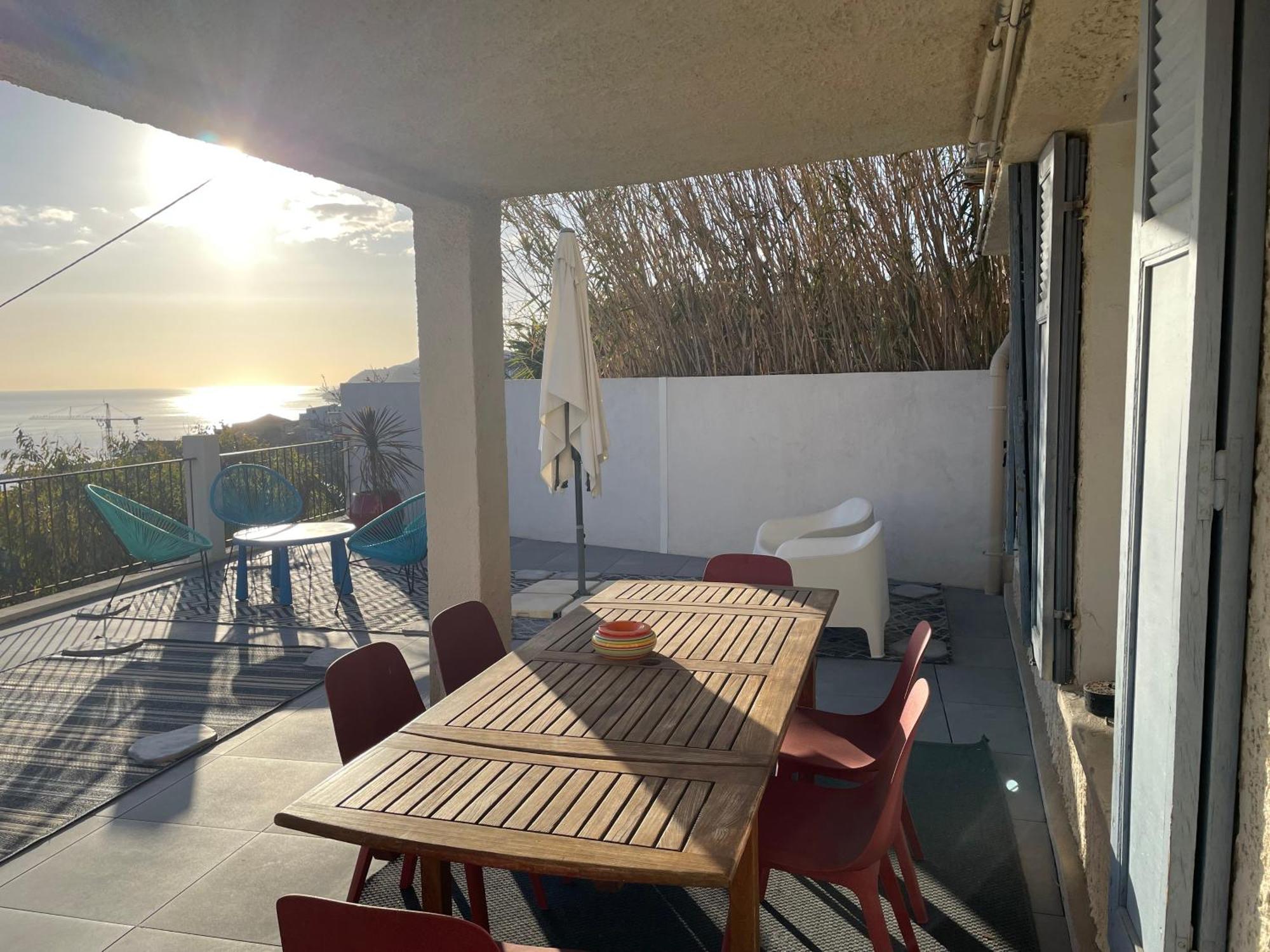 Superbe Terrasse Avec Vue Panoramique Sur La Mer マルセイユ エクステリア 写真