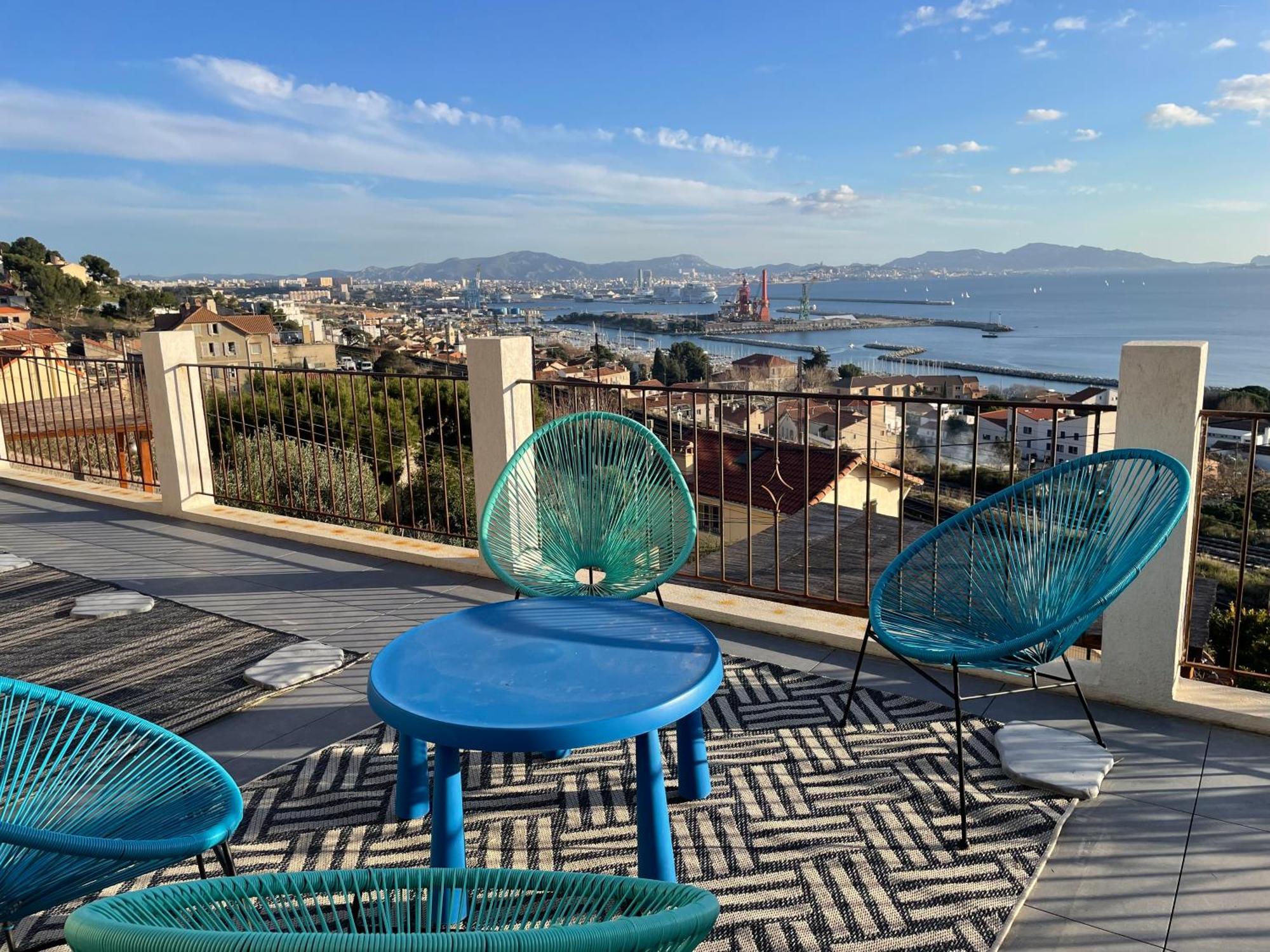 Superbe Terrasse Avec Vue Panoramique Sur La Mer マルセイユ エクステリア 写真