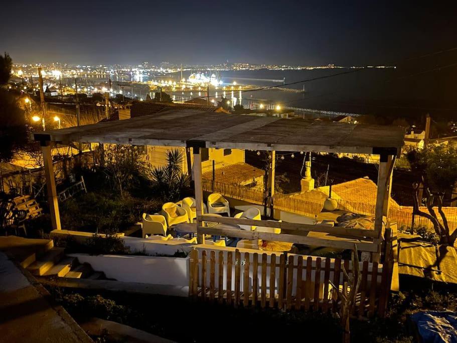 Superbe Terrasse Avec Vue Panoramique Sur La Mer マルセイユ エクステリア 写真